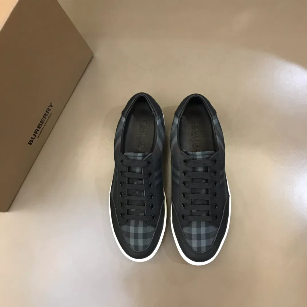 p360 "BURBERR*" men's classic low-top sneakers are reinterpreted in Vintage checkered cotton and matte calfskin, decorated with a new brand logo. First-layer sheepskin lining, embossed Burberry logo on the heel, and original TPU outsole! Size: 38-44